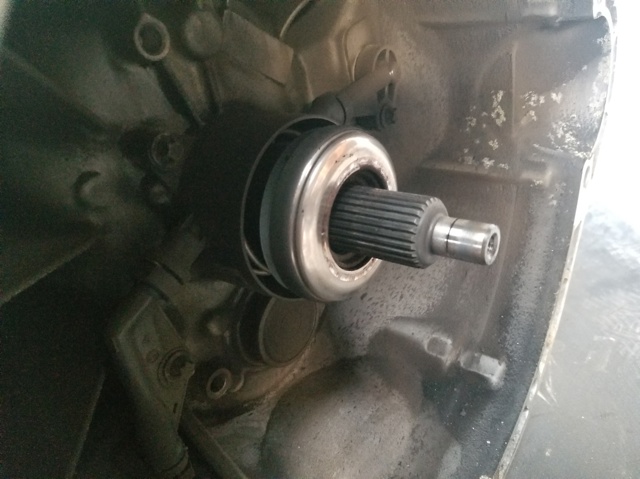 MERCEDES 2032609700 КПП в сборе (механическая коробка передач) в наличии Украина