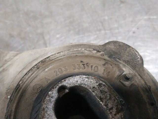 MERCEDES 2033331014 Сайлентблок переднего верхнего рычага в наличии Ровно