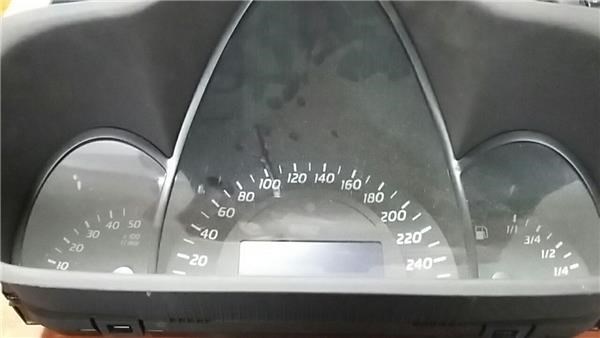 MERCEDES A2035401947 Приборная доска (щиток приборов) в наличии Житомир