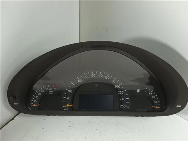 2035402647 MERCEDES Приборная доска (щиток приборов) купить в Кривой Рог