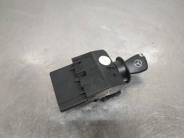 Fecho de ignição Mercedes C W203