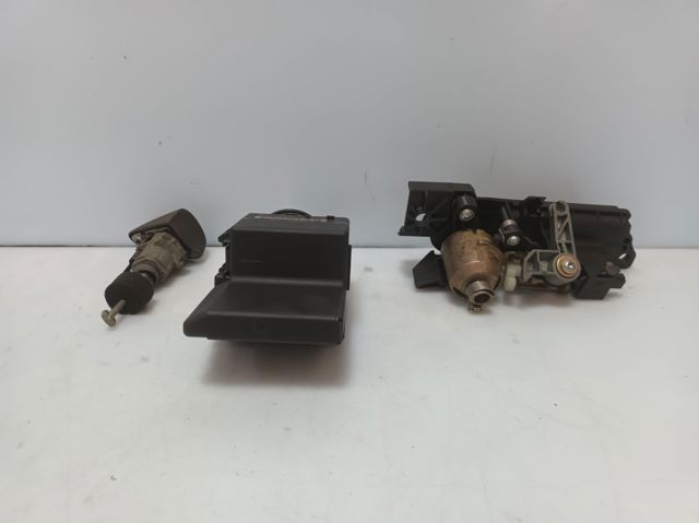 Fecho de ignição Mercedes C W203