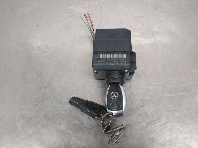 Fecho de ignição Mercedes C W203