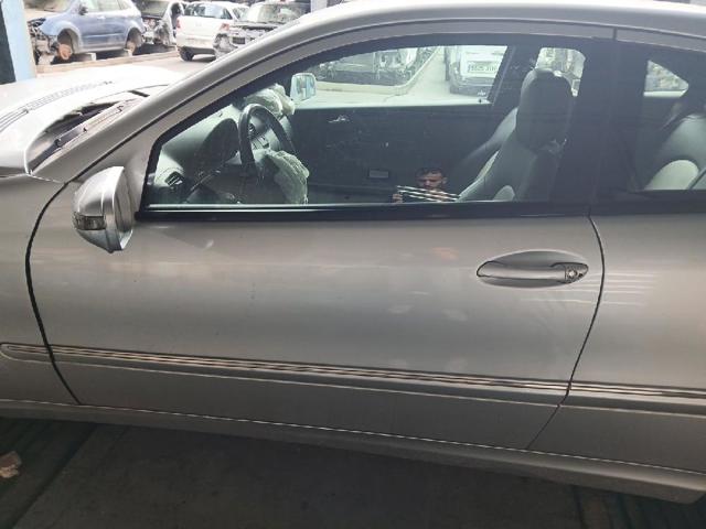 Porta dianteira esquerda Mercedes C CL203