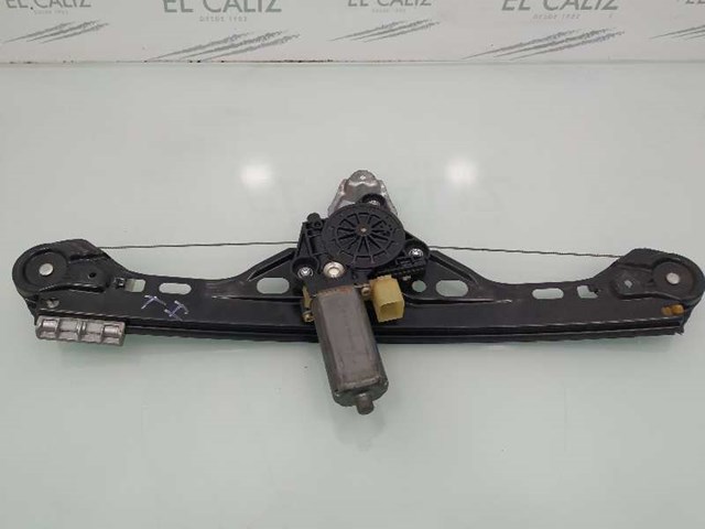 Regulador do vidro traseiro esquerdo para Mercedes-Benz C-Class C 180 Kompressor (203.046) M271946 2037300346