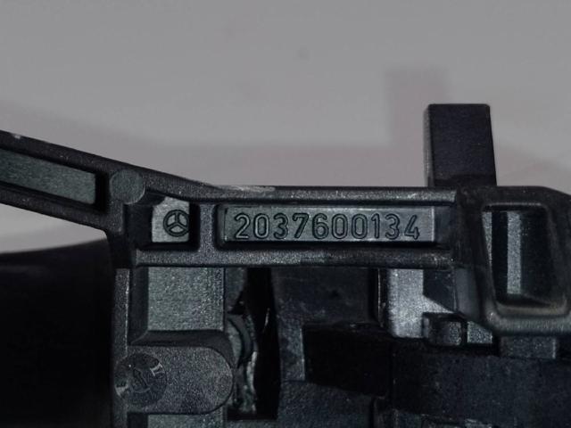 2037600134 MERCEDES Держатель наружной ручки двери левых дверей купить в Одесса