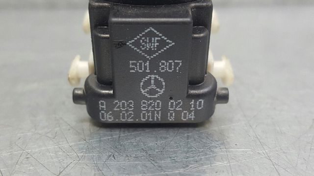 2038200210 MERCEDES Кнопка стеклоподъемника передняя купить в Киев