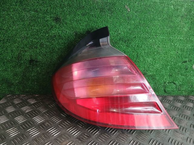 2038200564 MERCEDES Фонарь задний левый купить в Черновцы