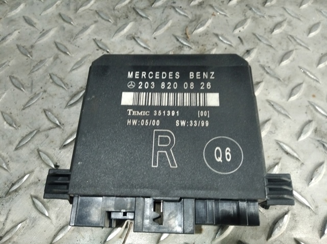 MERCEDES 2038200826 Блок комфорта задней двери в наличии Сумы