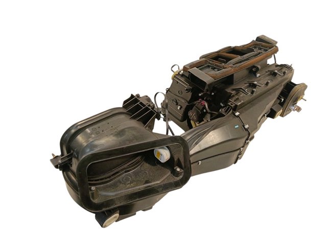 2038300362 MERCEDES Корпус печки в сборе купить в Киев