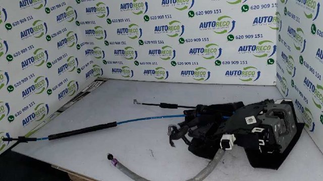 MERCEDES 2047304035 Замок двери задней правой в наличии Винница