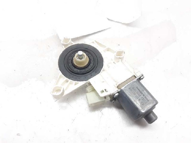 2048200142 MERCEDES Мотор стеклоподъемника двери передней левой купить в Львов