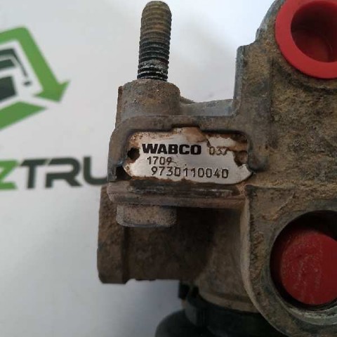 VOLVO 20590781 Ускорительный клапан пневмосистемы в наличии Винница
