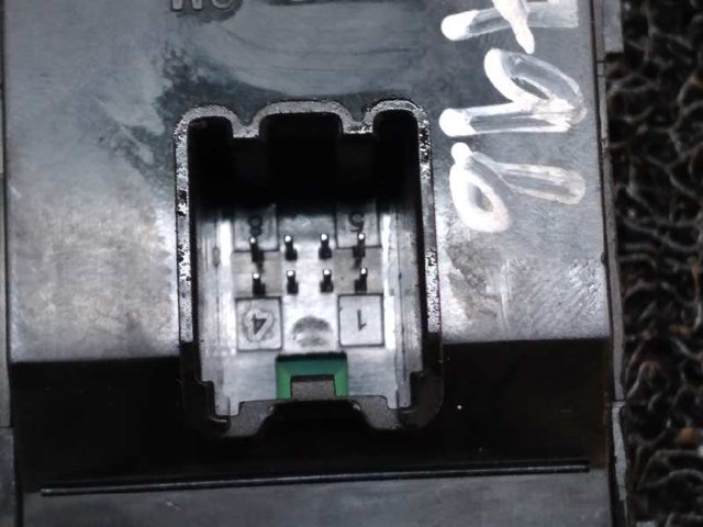 Controle do vidro dianteiro esquerdo para Chevrolet Cruze hatchback 1.6 (124 cv) F16D4 20830838