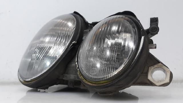 MERCEDES 2088200261 Правая фара в наличии Ровно