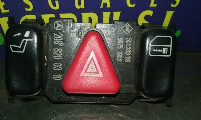 Botão de ativação do sinal de emergência Mercedes C S202