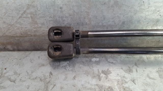 2088800029 MERCEDES Амортизатор капота купить в Киев