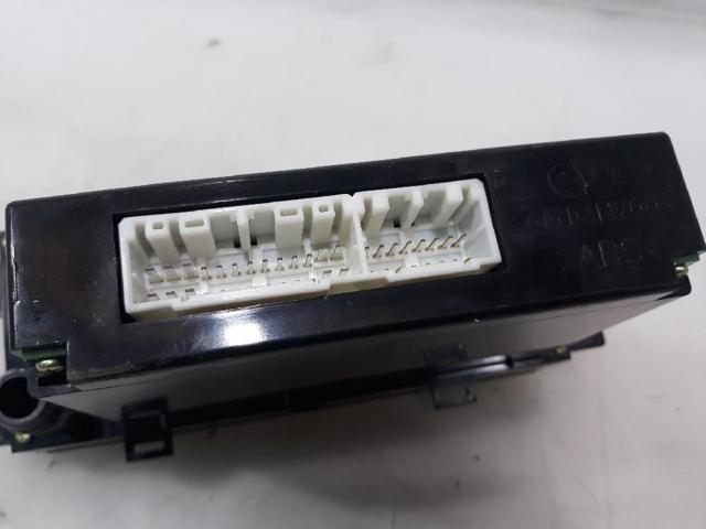 Unidade de controlo dos modos de aquecimento/condicionamento Chevrolet Captiva 1 C100