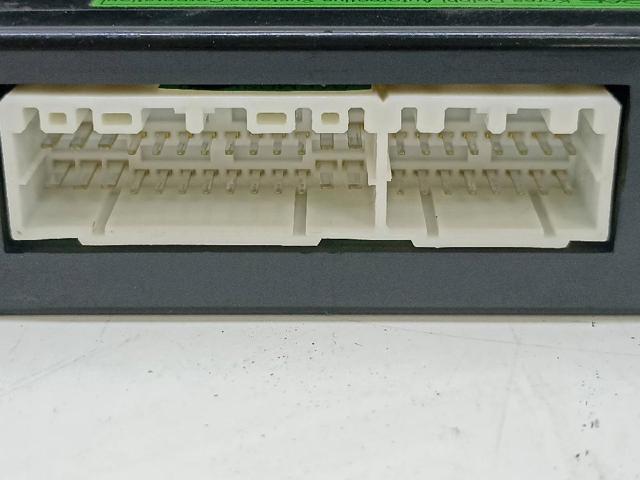 Unidade de controlo dos modos de aquecimento/condicionamento Chevrolet Captiva 1 C100