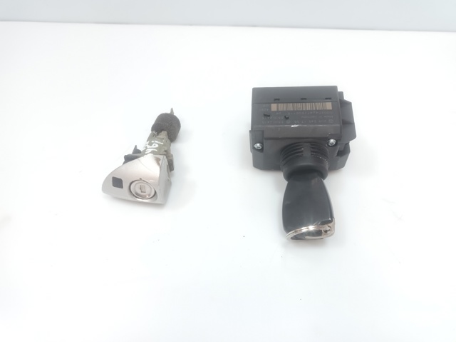 MERCEDES 2095451708 в наличии Кривой Рог