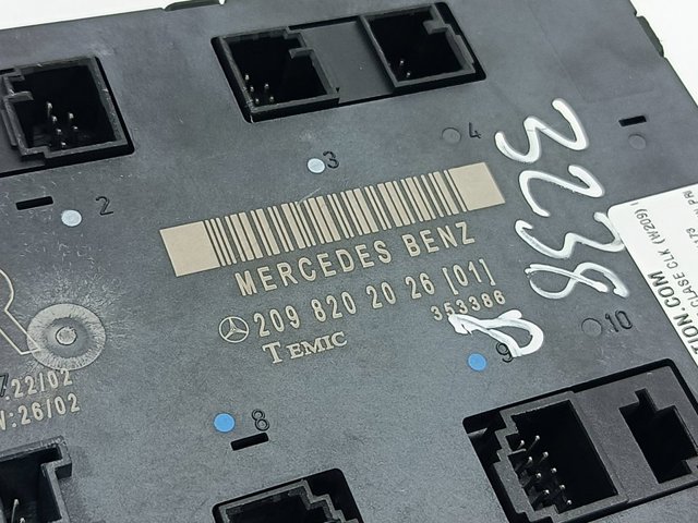 2098202026 MERCEDES Блок комфорта передней двери купить в Днепр