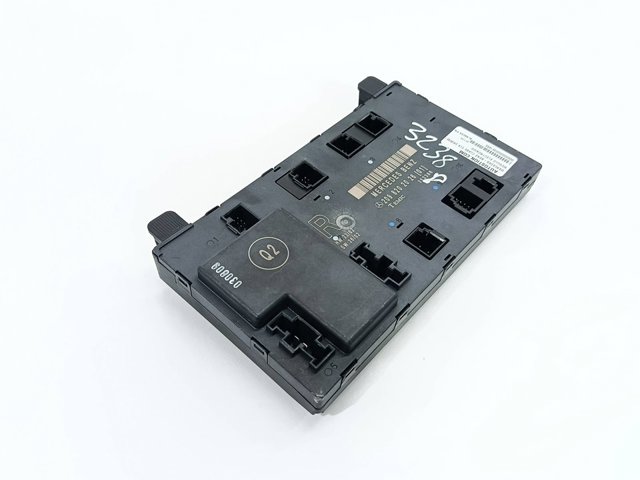 2098202026 MERCEDES Блок комфорта передней двери купить в Львов