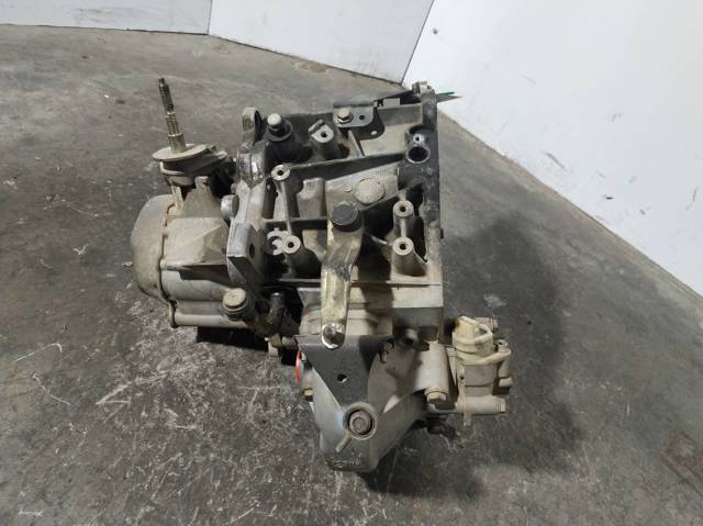 20DL74 PEUGEOT КПП купить в Винница