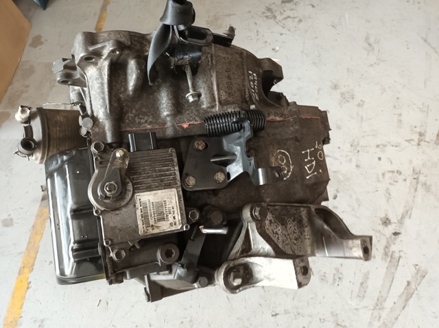 PEUGEOT 20GK05 в наличии Киев