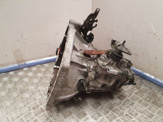 20TT01 PEUGEOT КПП в сборе (механическая коробка передач) купить в Николаев