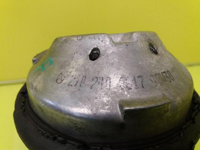 2102400617 Подушка (опора) двигателя левая/правая купить Киев