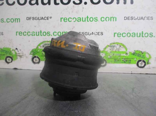 Coxim (suporte) esquerdo de motor 2102400717 Mercedes