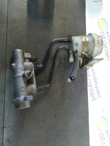 Cilindro mestre do freio 21027199 MITSUBISHI