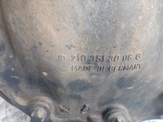 MERCEDES 2103513008 Крышка редуктора заднего в наличии Житомир