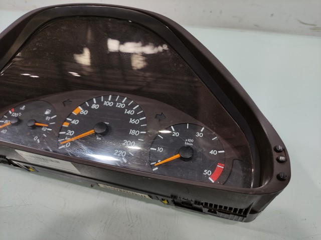2105401248 MERCEDES Приборная доска (щиток приборов) купить в Запорожье