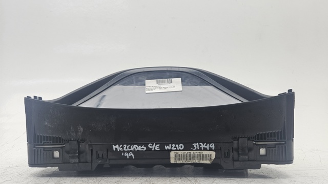 MERCEDES 2105401248 Панель приборов в наличии Черкассы