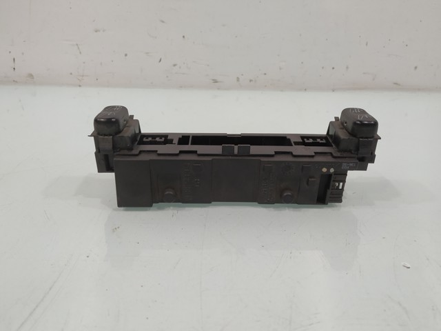 MERCEDES 2108200051 Кнопка включения обогрева сиденья в наличии Каменское