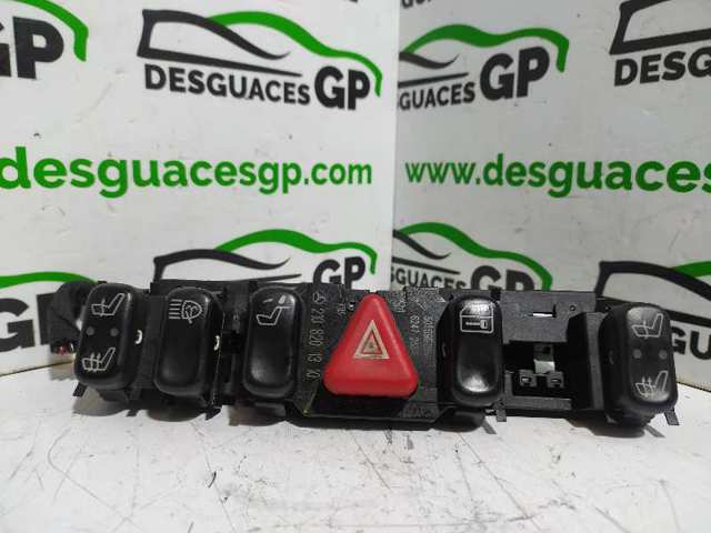 Botão de ativação do sinal de emergência 2108201310 MERCEDES