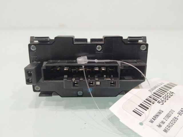 Botão de ativação do sinal de emergência Mercedes E S210