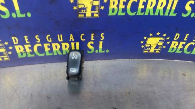 MERCEDES 2108202010 Кнопочный блок управления стеклоподъемником центральной консоли в наличии Житомир