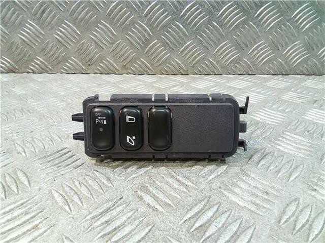 MERCEDES 2108202010 Кнопочный блок управления стеклоподъемником центральной консоли в наличии Запорожье