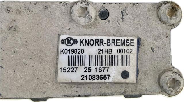 21083657 VOLVO Блок клапанов регулируемой подвески задний купить в Павлоград