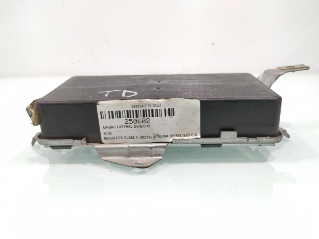 2108601605 MERCEDES купить в Сумы