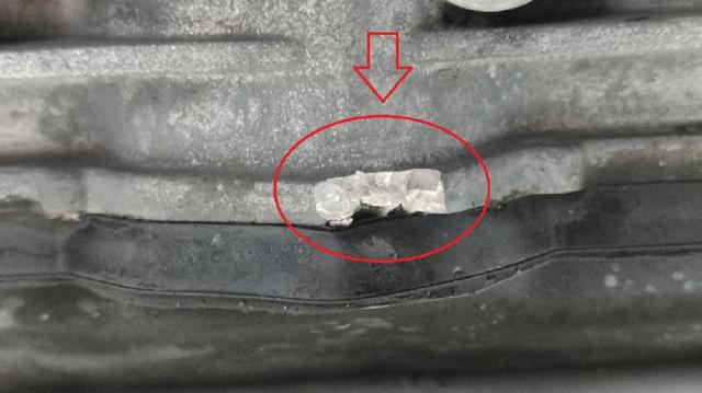 MERCEDES 2112704202 в наличии Чернигов