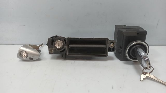 MERCEDES 2115451008 в наличии Запорожье
