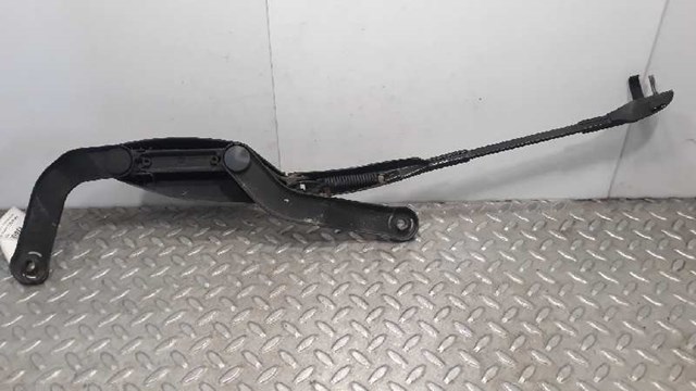 MERCEDES A2118201244 Рычаг-поводок стеклоочистителя лобового стекла в наличии Черновцы