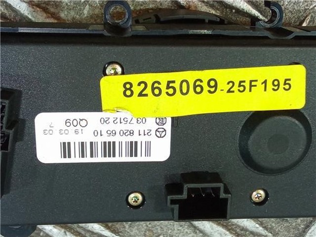 MERCEDES 2118206510 Блок кнопок центральной консоли в наличии Львов