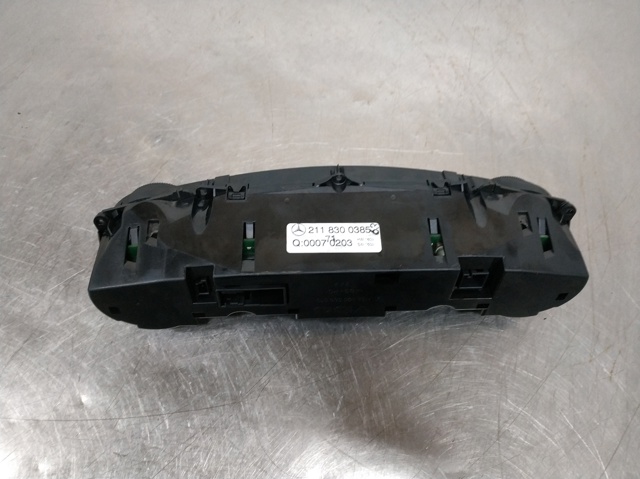 Unidade de controlo dos modos de aquecimento/condicionamento Mercedes E W211