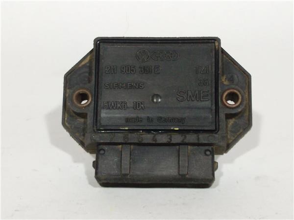 Módulo de ignição para Volkswagen Passat (321/323/327/331) (1980-...) 1.8 cl 211905351E