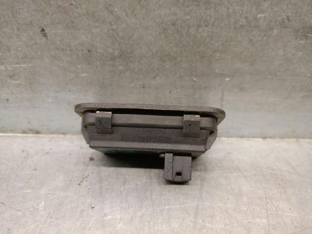 2128210651 MERCEDES Кнопка привода замка багажника купить в Запорожье