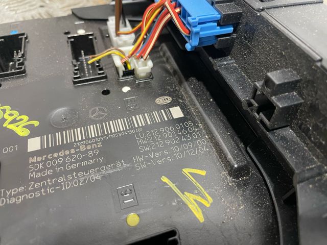 MERCEDES 2129060105 в наличии Запорожье